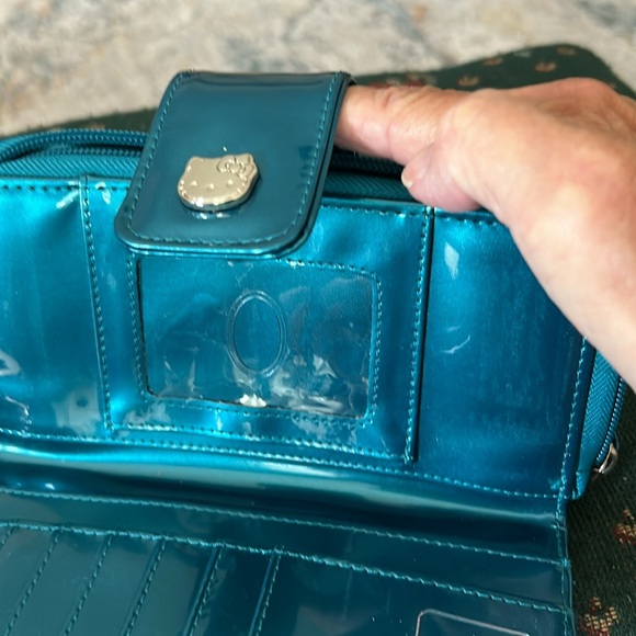 Hello Kitty lounge fly wallet, snap closure with extra zipper part turquoise - Picture 6 of 9